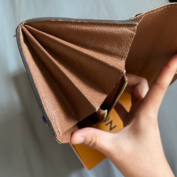 Louis Vuitton sarah wallet - Picture 9 of 11